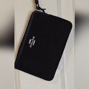 Coach Corner Zip Wristlet in Signature Jacquard Black NWT